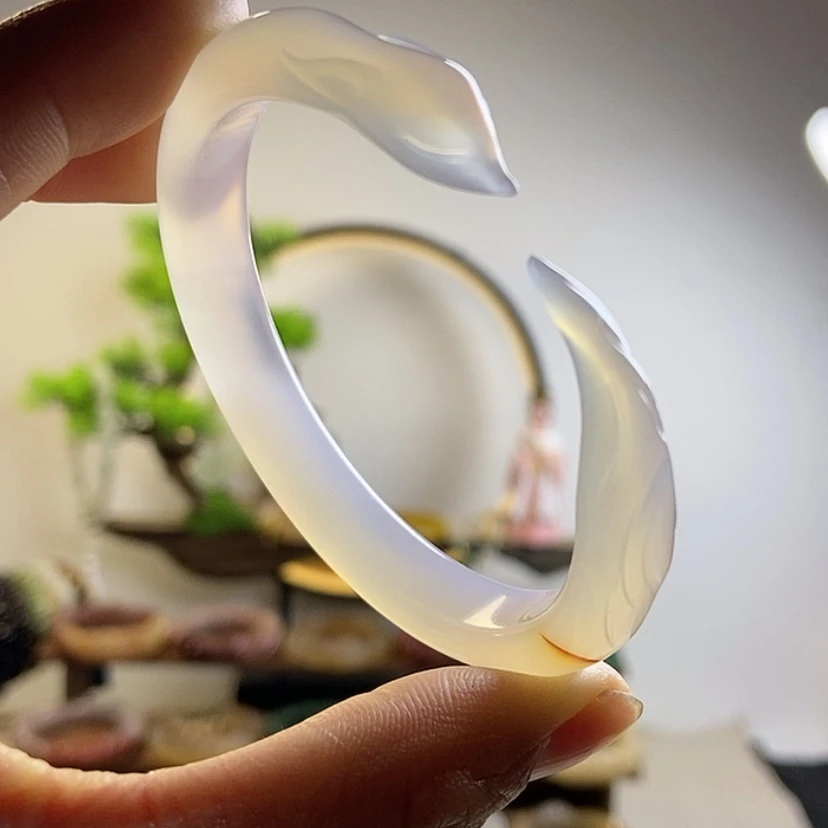 【闪购商品】石英质玉手镯未镶嵌57九尾狐