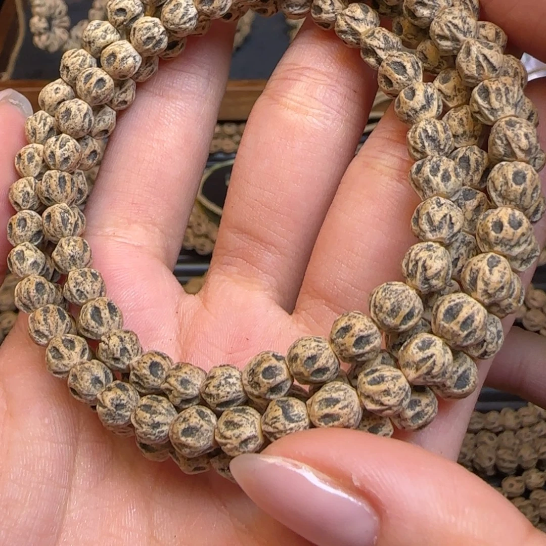 元***哥吊坠柏香籽/百香籽