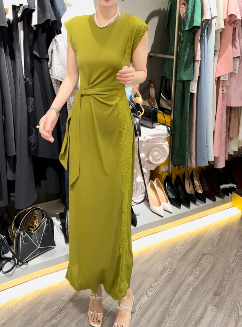 芭乐珂夏季蕾丝绣侧边修身显瘦连衣裙2593