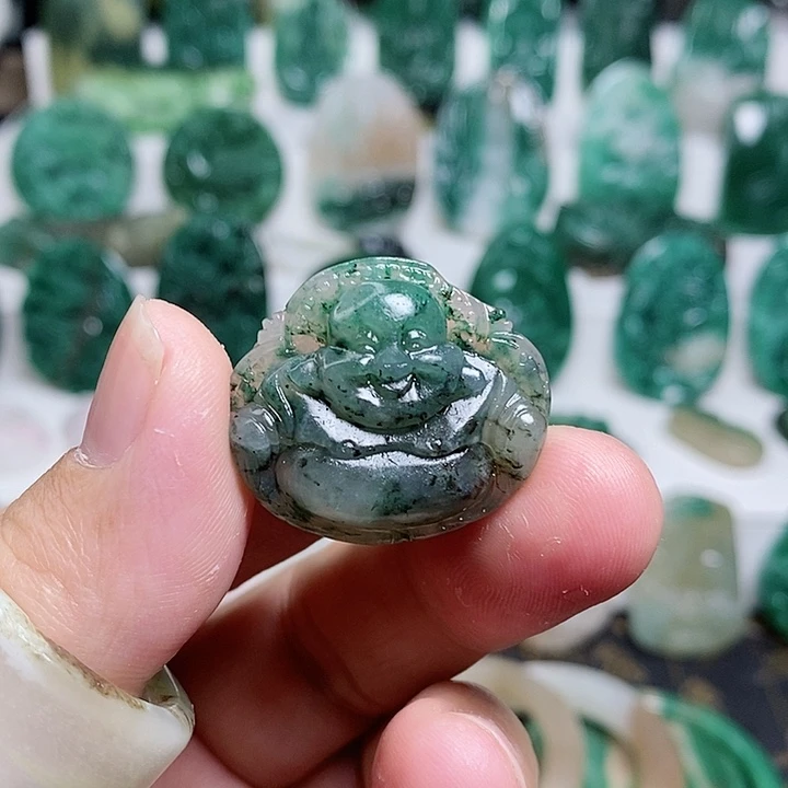 未镶嵌独山玉颈饰