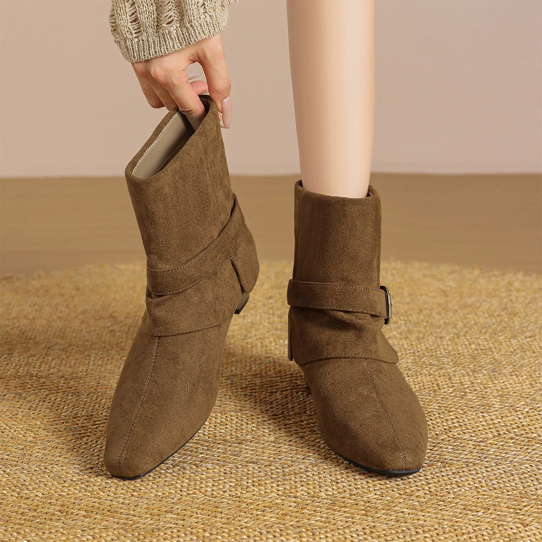 华耐西部短靴女2025秋季新款美拉德色中跟尖头瘦瘦靴通勤时装女靴