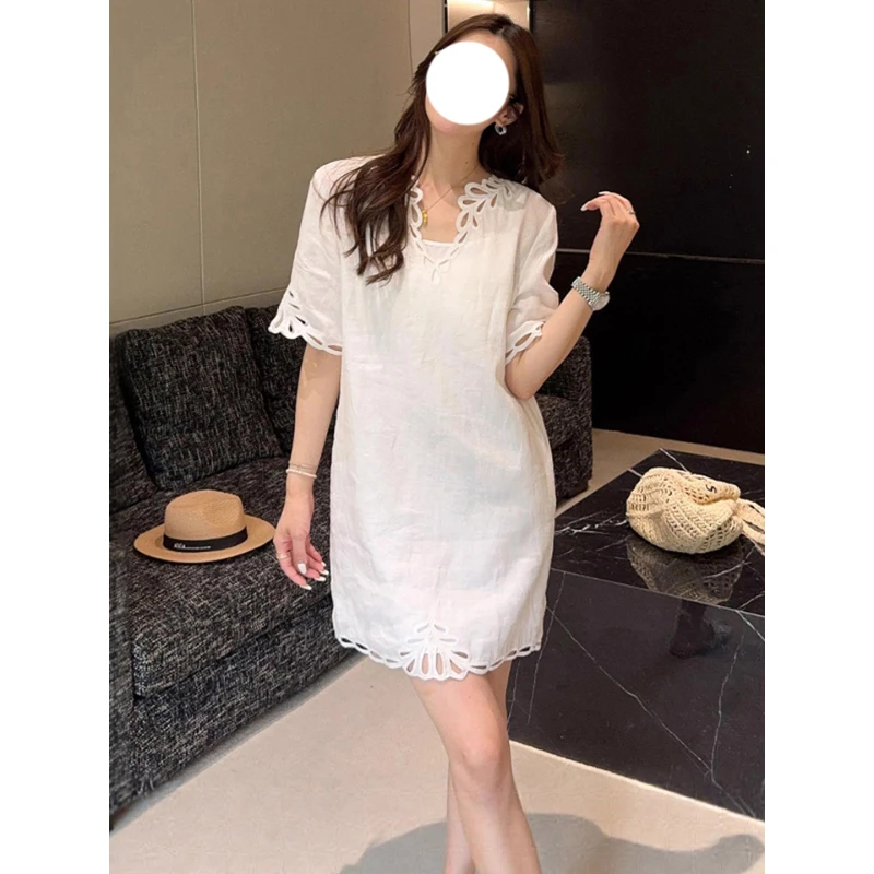时尚气质法式v领短袖连衣裙2025夏季新款高级感宽松休闲显瘦裙子