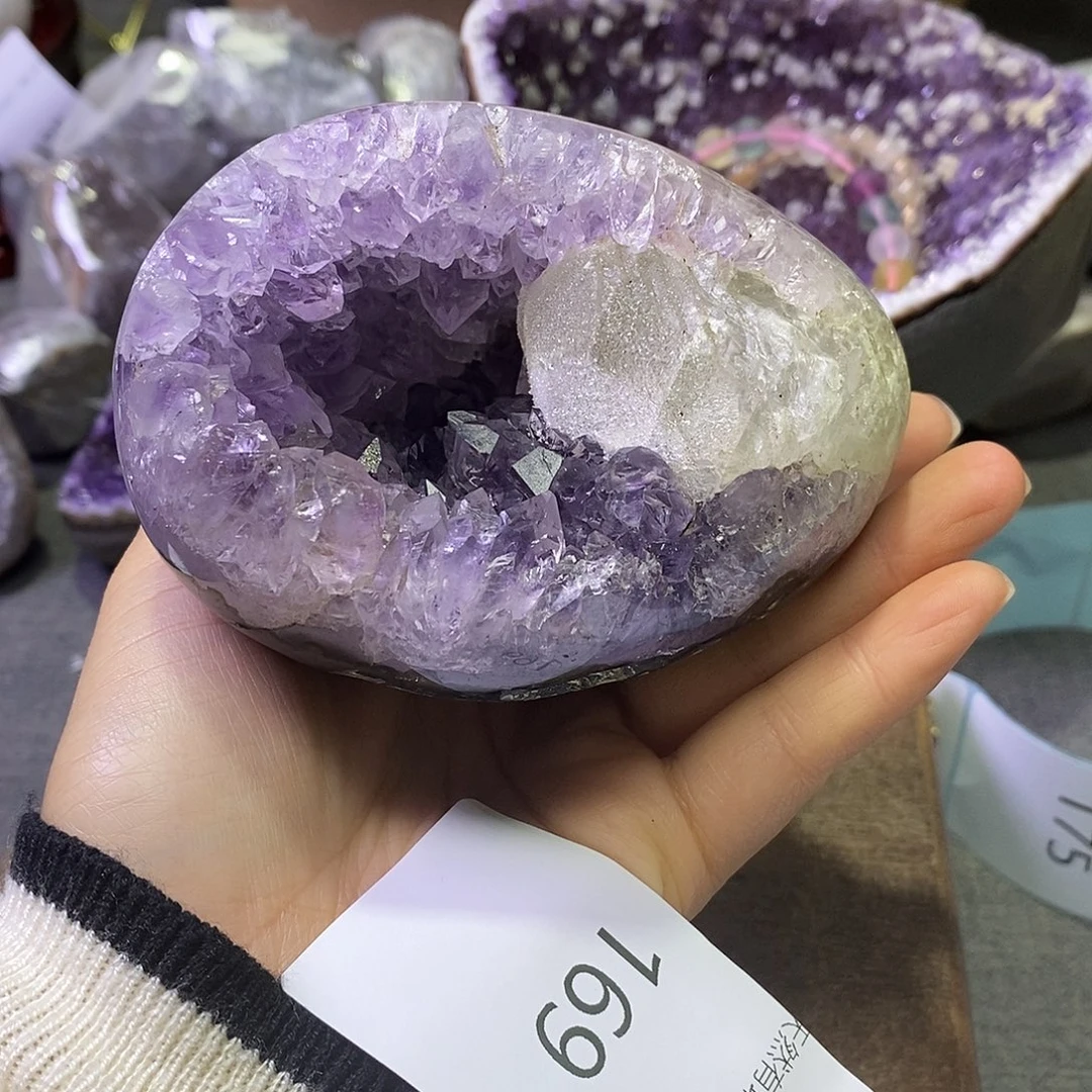 珠宝半成品未镶嵌紫晶