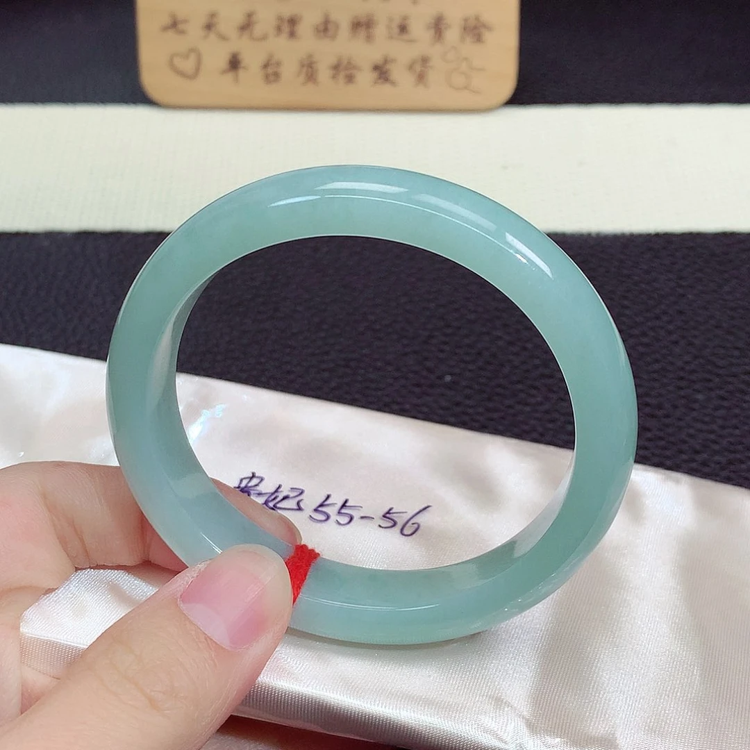 翡翠手镯未镶嵌532号