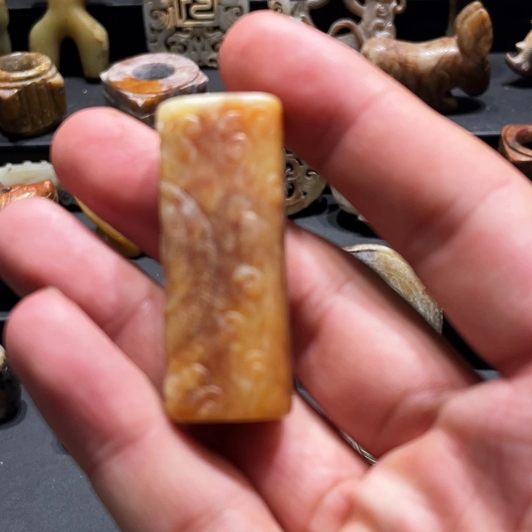 用***8和田玉（糖玉）未镶嵌挂件
