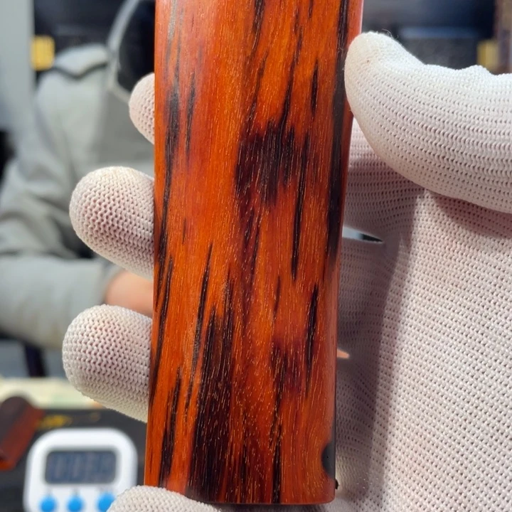 檀香紫檀（小叶紫檀）开****哈小木料