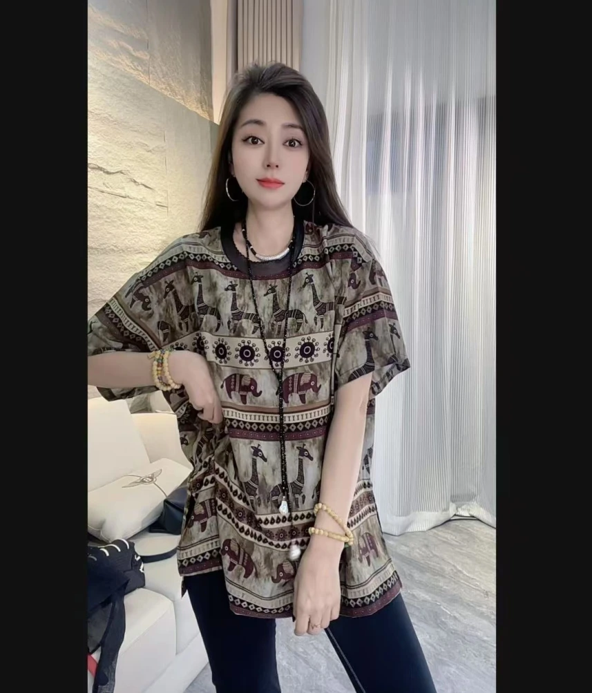 【乔家】Y66111新款时尚百搭长颈鹿小象印花上衣