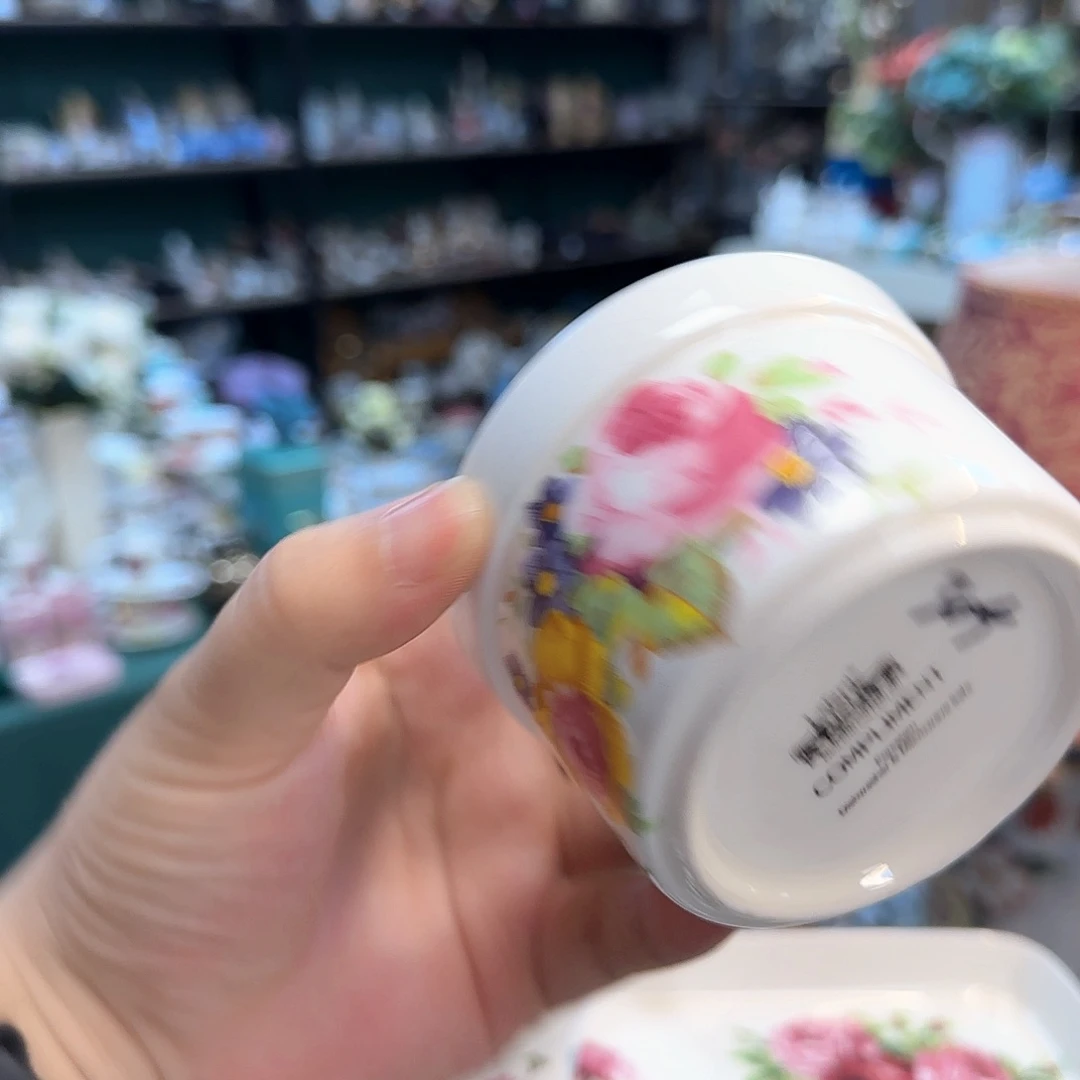 冠衡外贸陶瓷有限公司