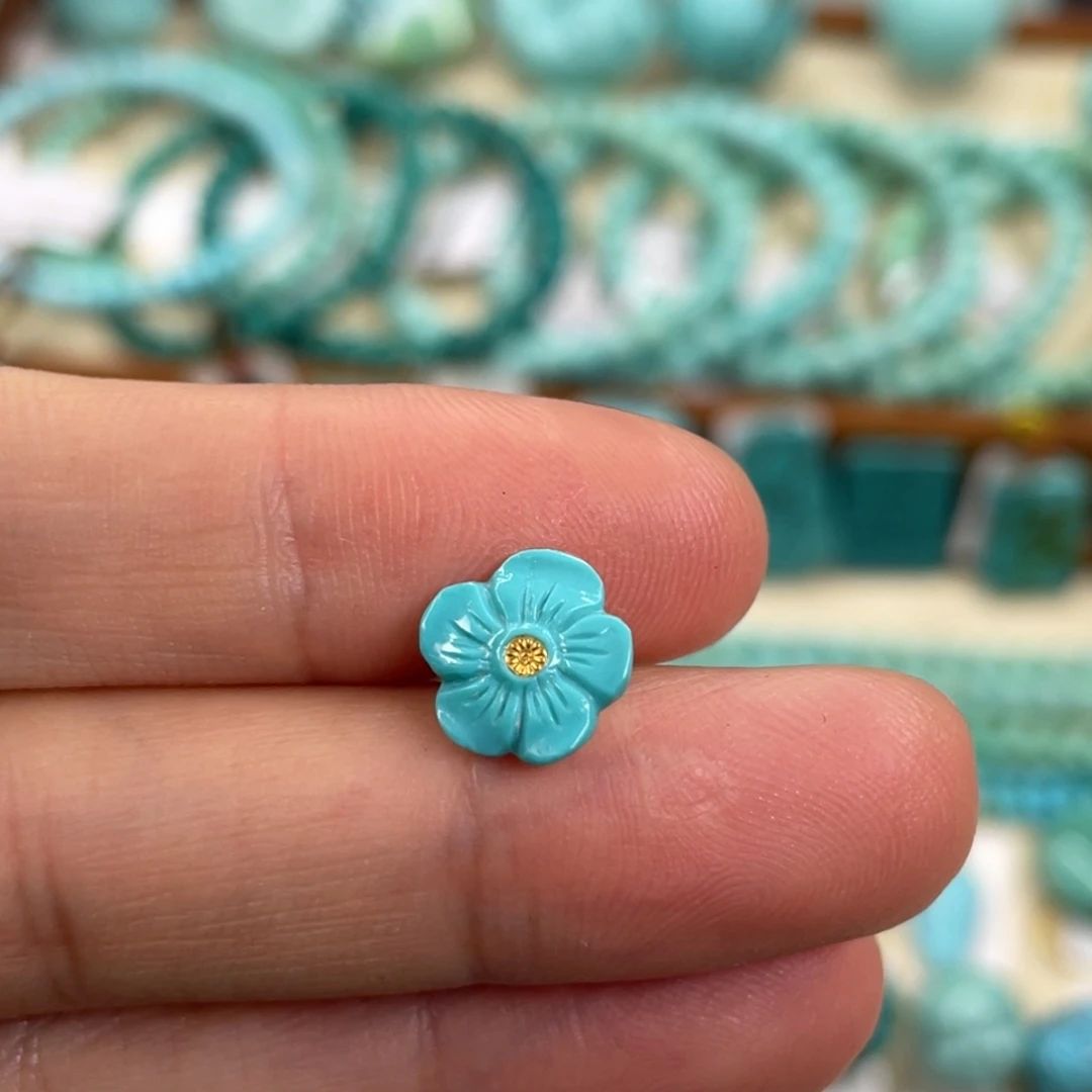 绿松石未镶嵌挂件