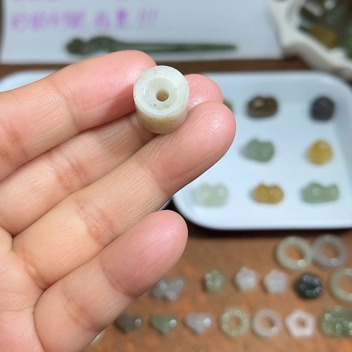 和田玉未镶嵌珠宝半成品10号