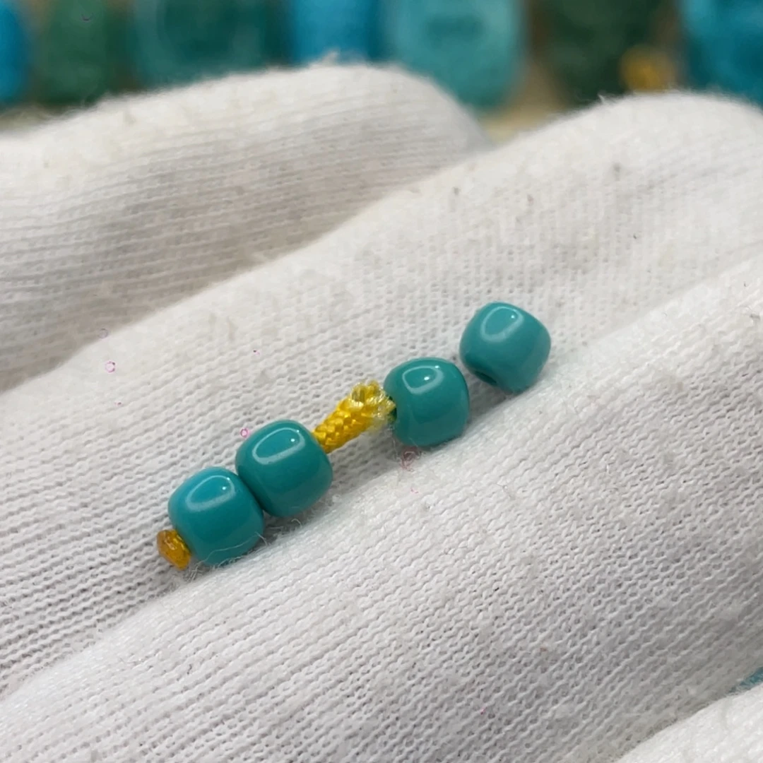 绿松石未镶嵌颈饰卡5-4