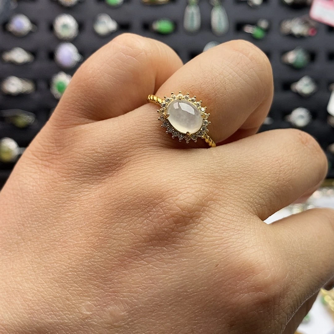 翡翠未镶嵌戒指翡翠