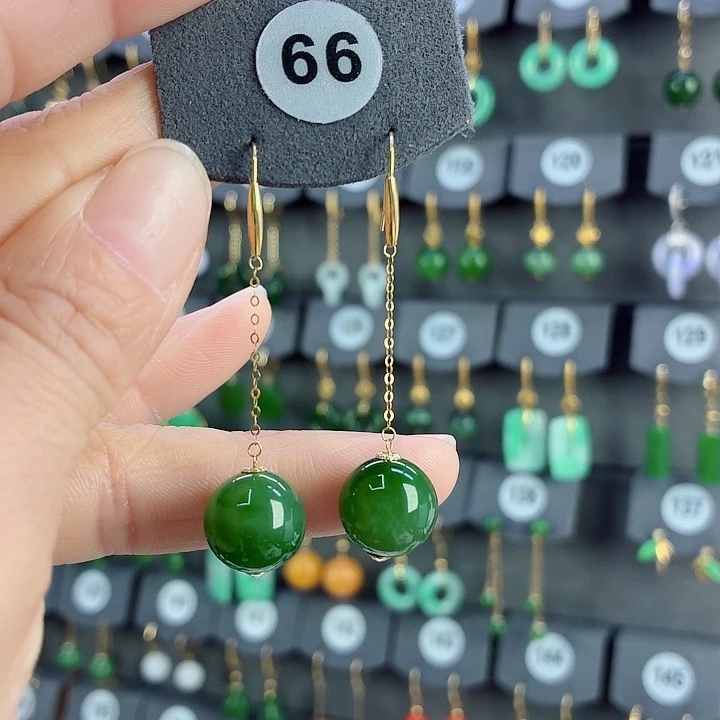 和田玉18K金镶嵌耳饰