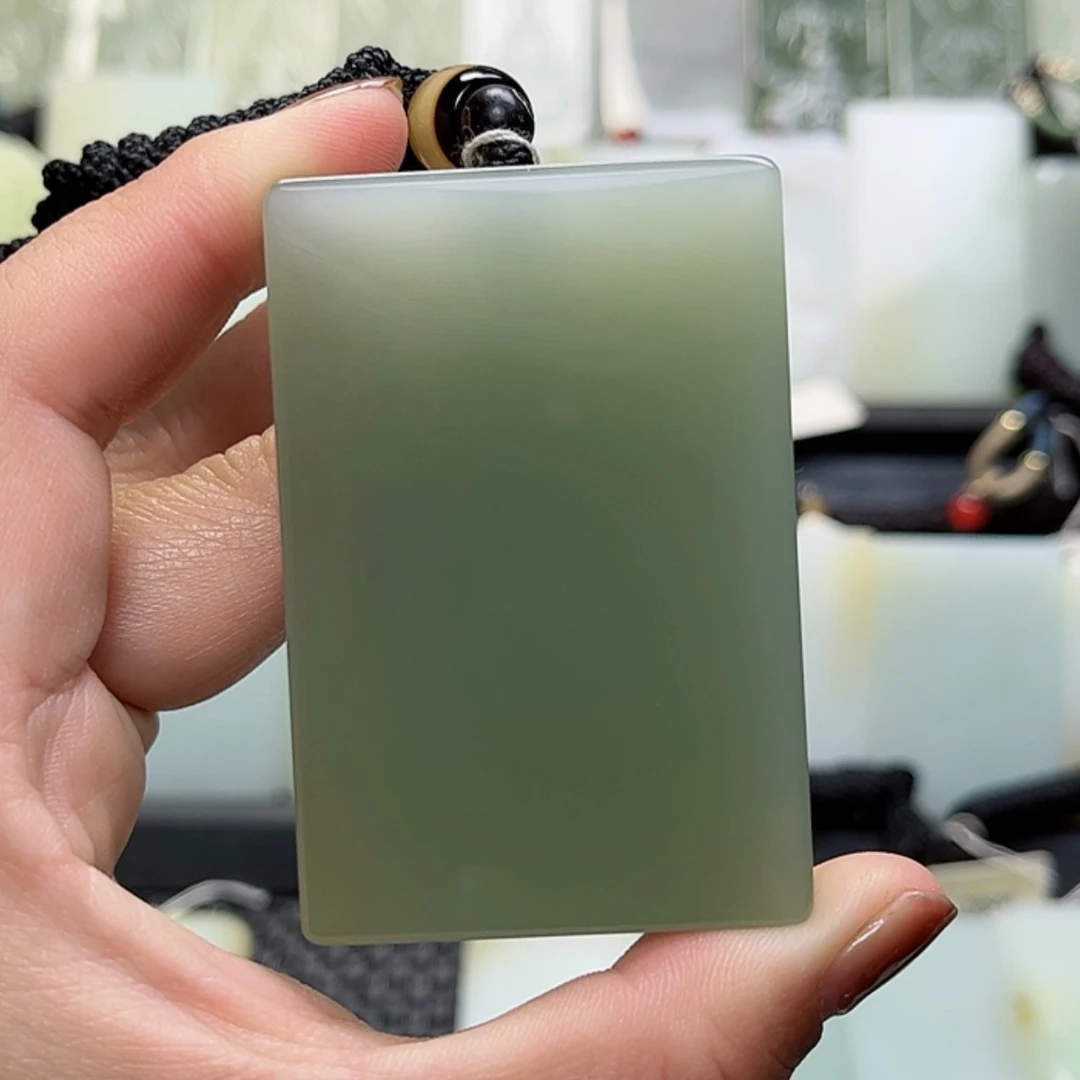 【闪购商品】颈饰未镶嵌和田玉苍**蜜