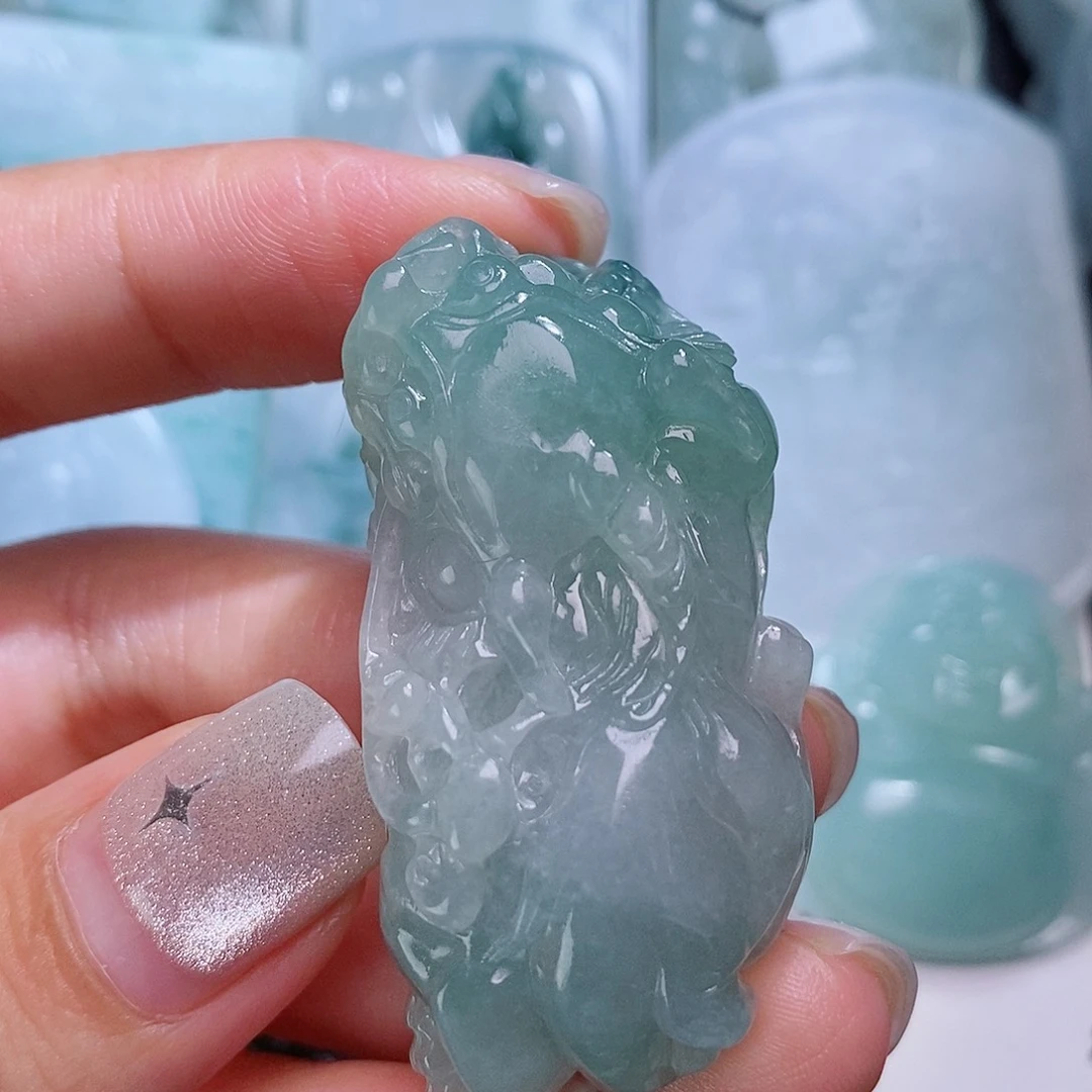 未镶嵌定制翡翠毛货付款后确认抛光