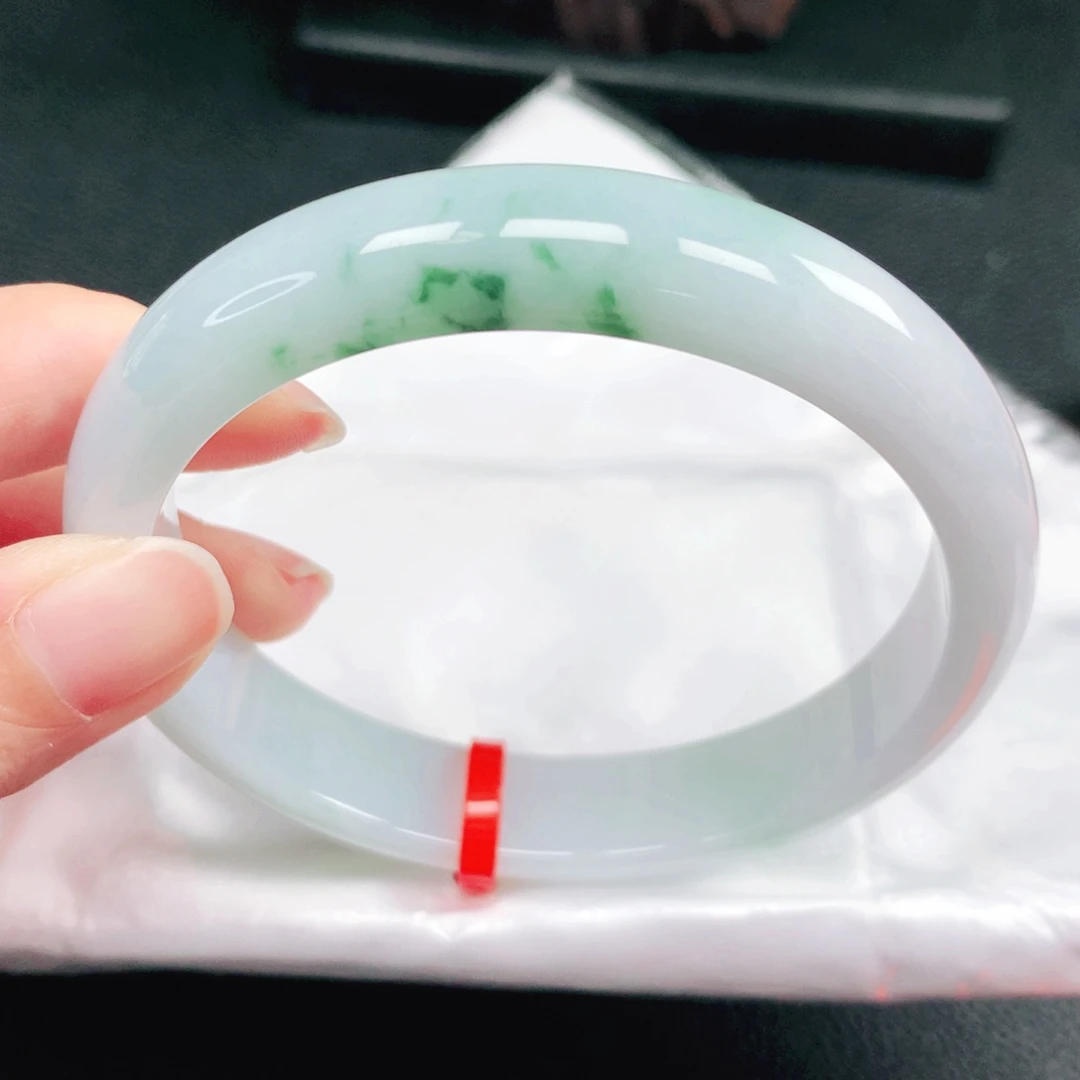 翡翠未镶嵌手镯63圈