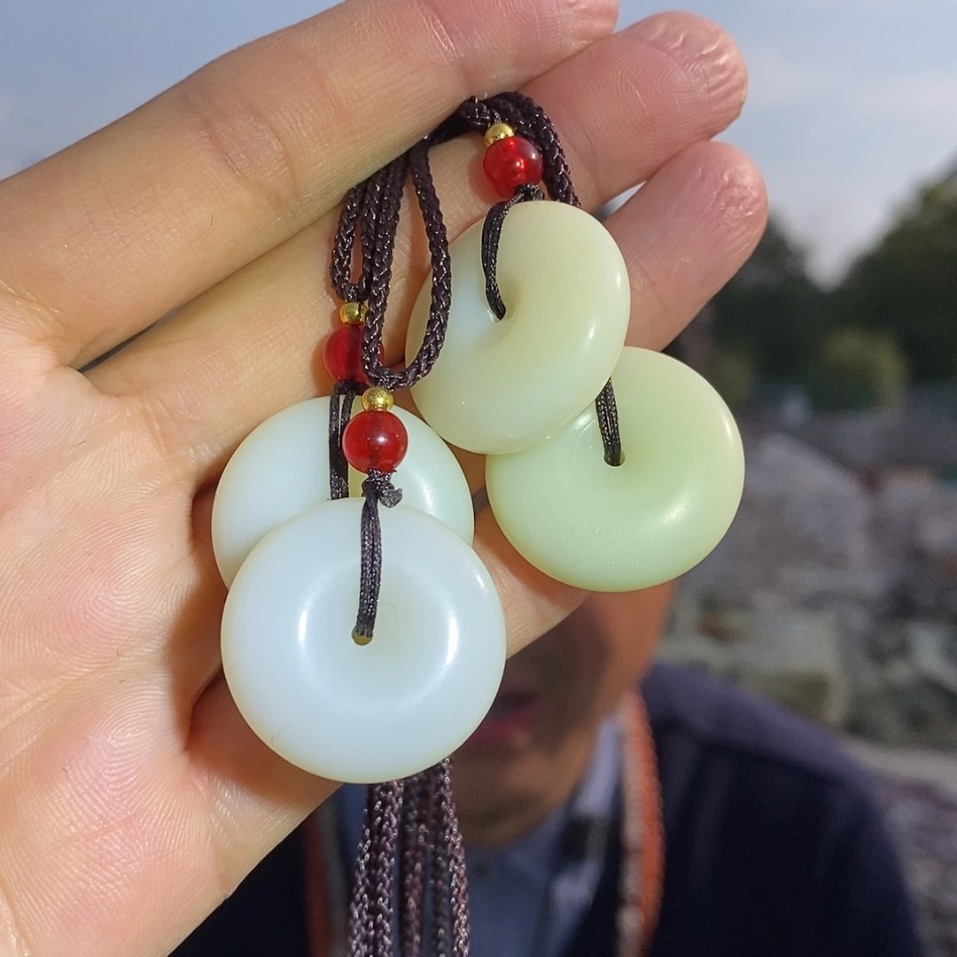 未镶嵌手链和田玉羊脂玉平安扣