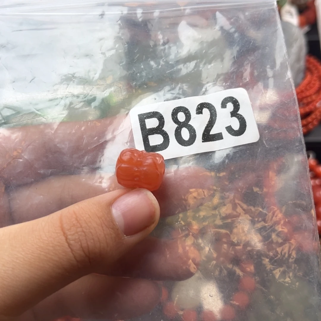 南红玛瑙未镶嵌珠宝奇石