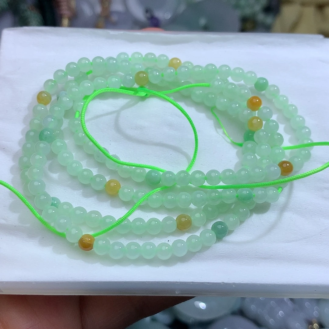 翡翠未镶嵌颈饰436。