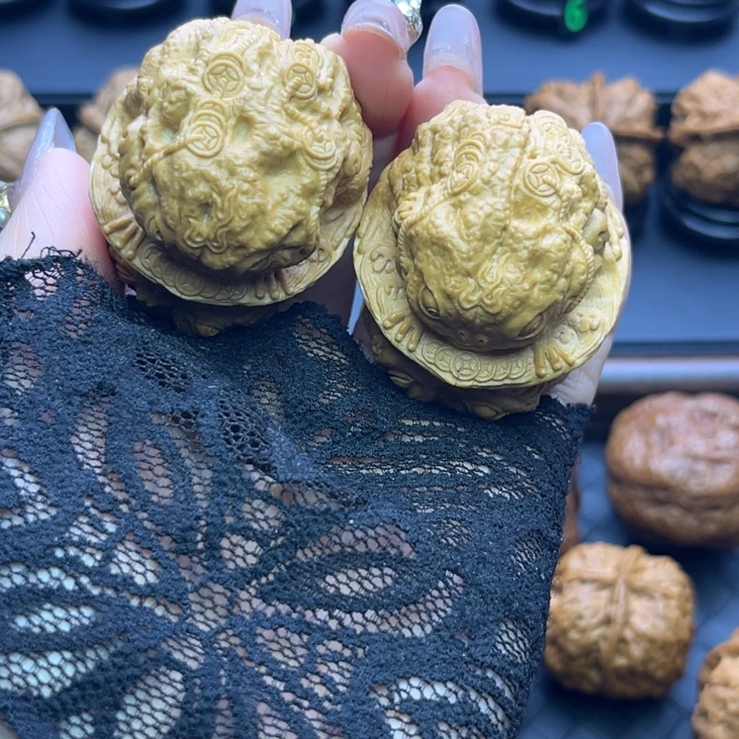 文玩核桃把件金蟾疙瘩包