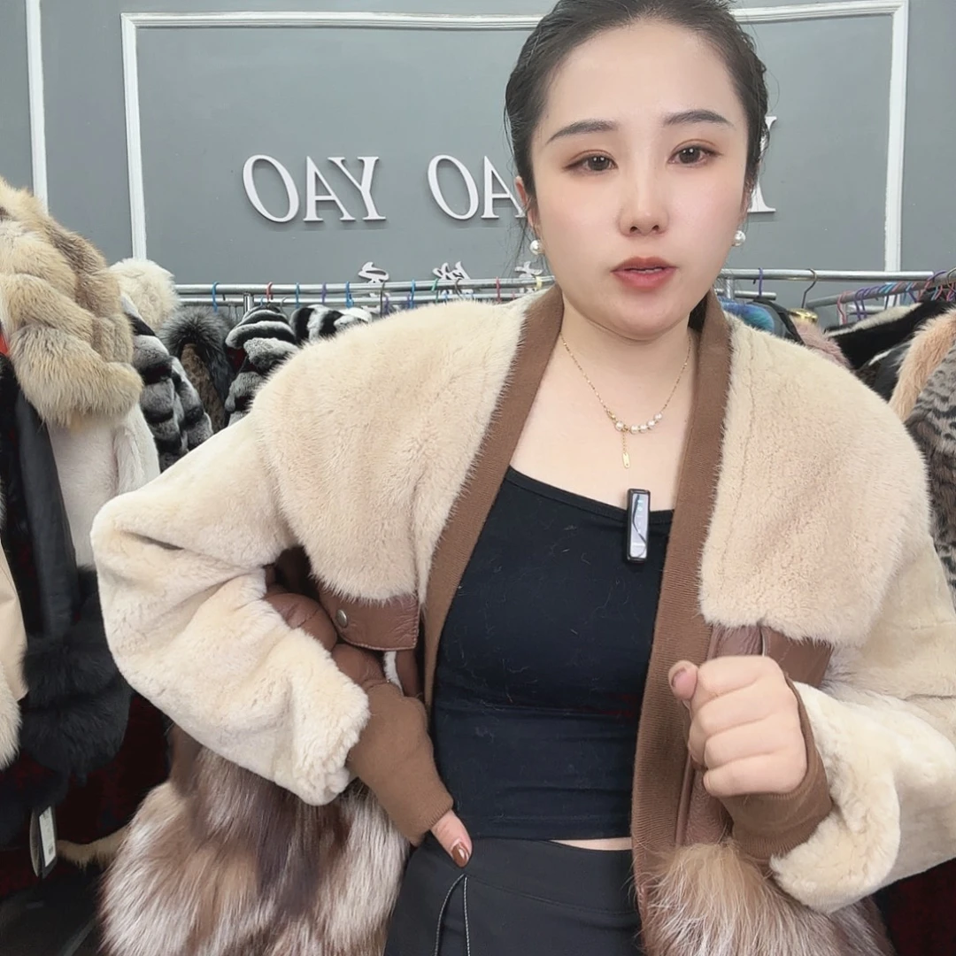 姚小妖家高端皮草
