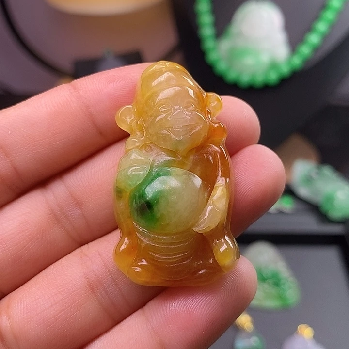 翡翠未镶嵌吊坠(赠链)