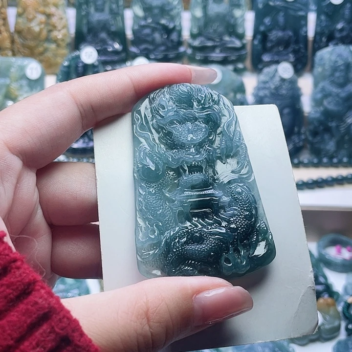 翡翠未镶嵌颈饰翡翠未镶嵌