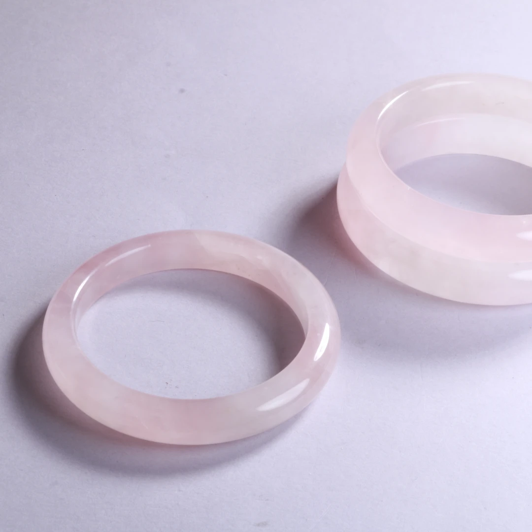 【汪氏精品】樱花粉清新感水晶手镯 多样性发其一