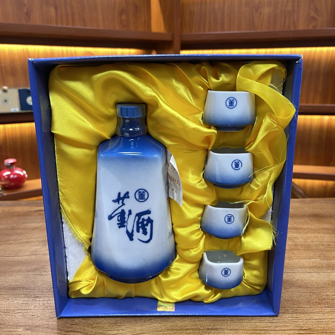 98年青花董酒 600ml礼盒陈年酒老酒