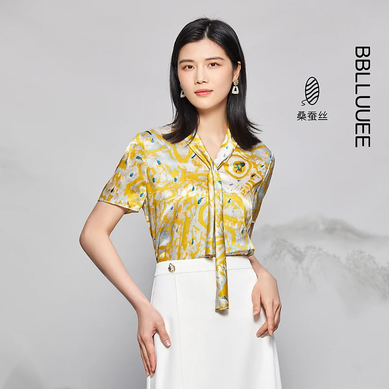 【晨粉专享价】粉蓝衣橱新潮艺术印花缎面衬衣女夏装宽松休闲飘带