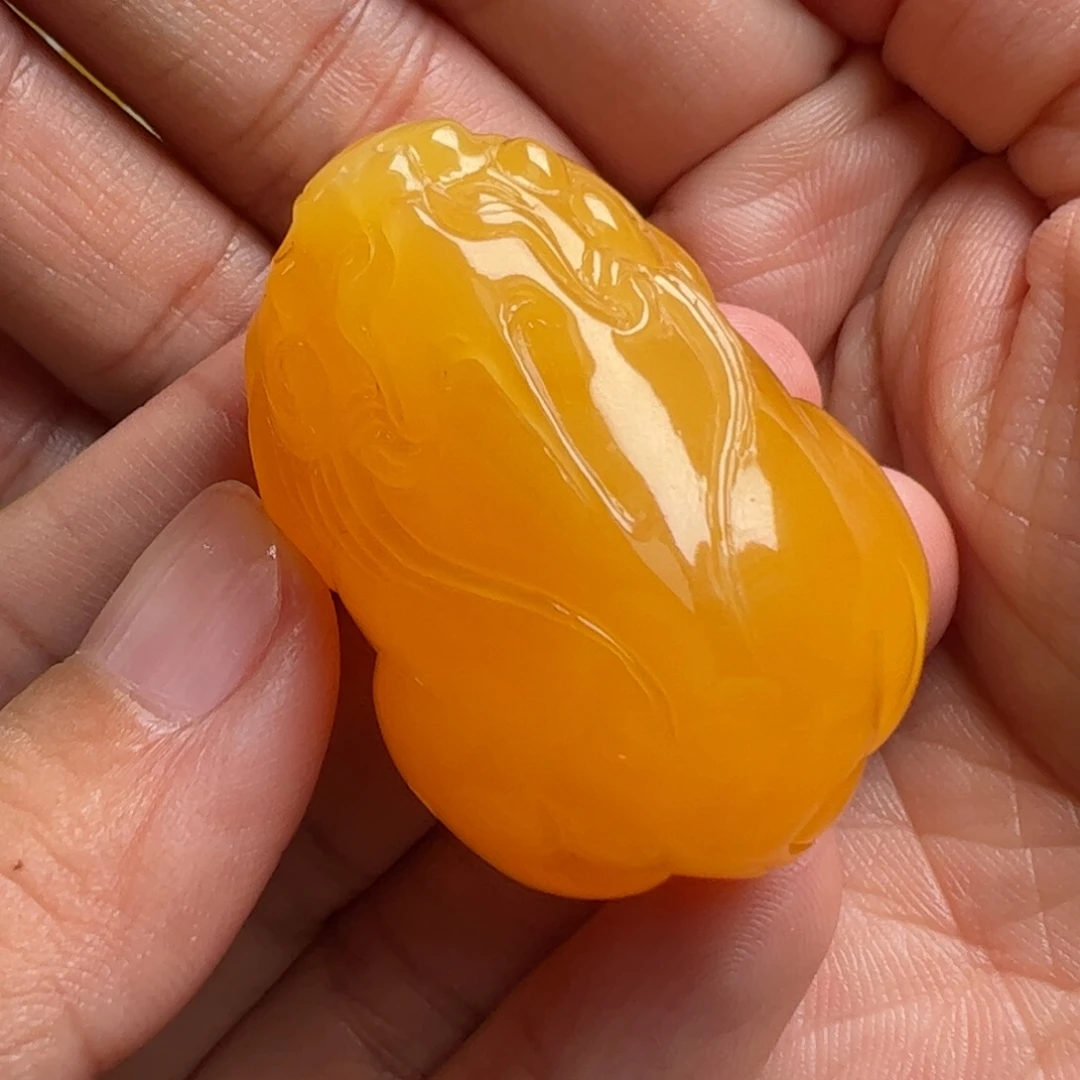 蜜蜡吊坠(不含链)未镶嵌无烤色无优化无补胶无煮蜜无辐照
