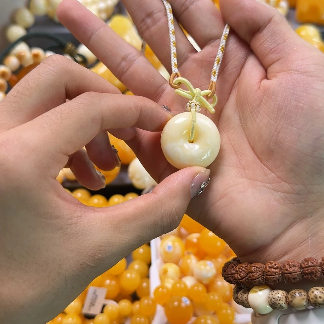 琥珀珠宝奇石未镶嵌平安扣