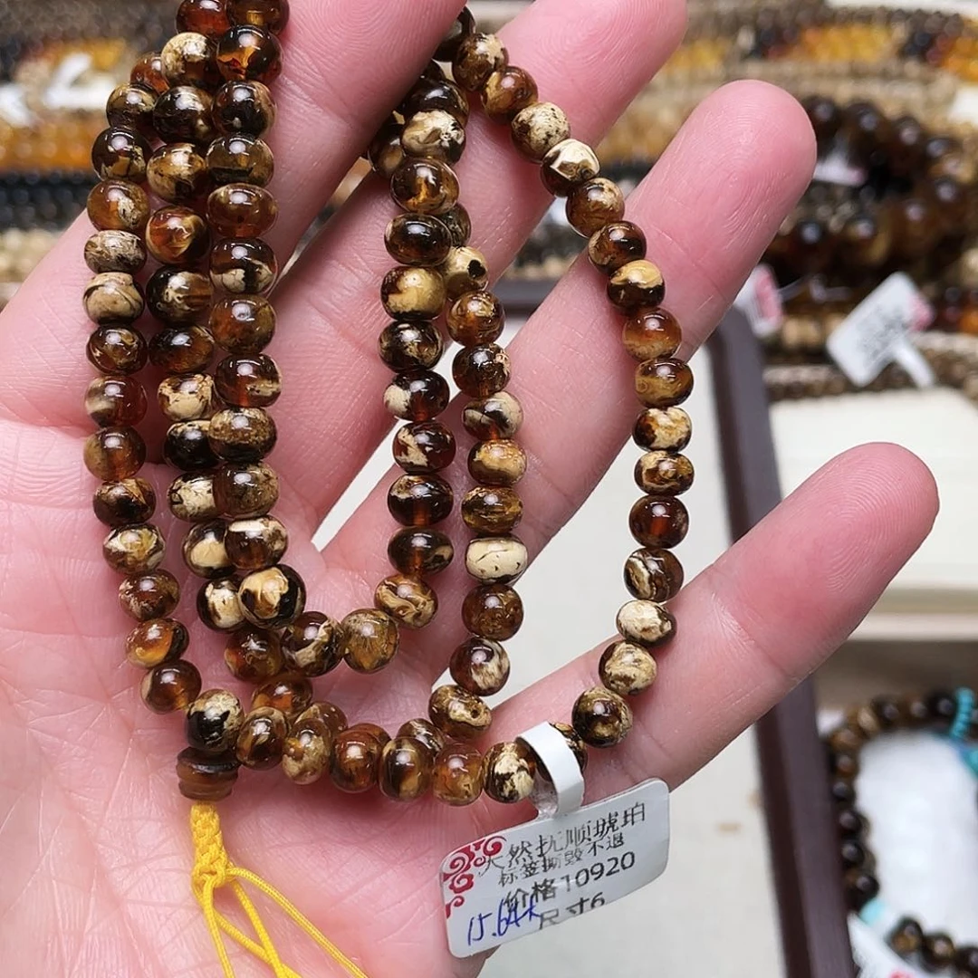 未镶嵌琥珀裸石六70188