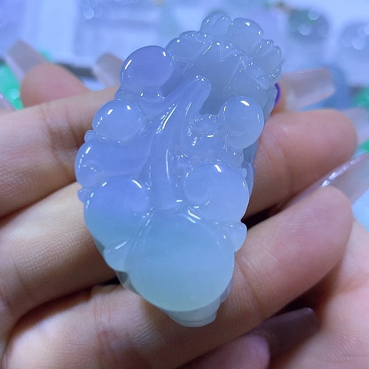 翡翠未镶嵌颈饰天然翡翠A货吊坠