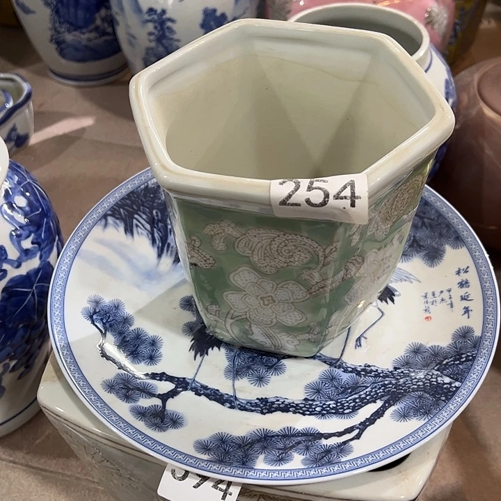 瓷片瑕。。。。。。。。。。。。。。。。