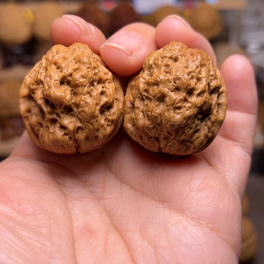 文玩核桃把件49w九龙疙瘩包35尺