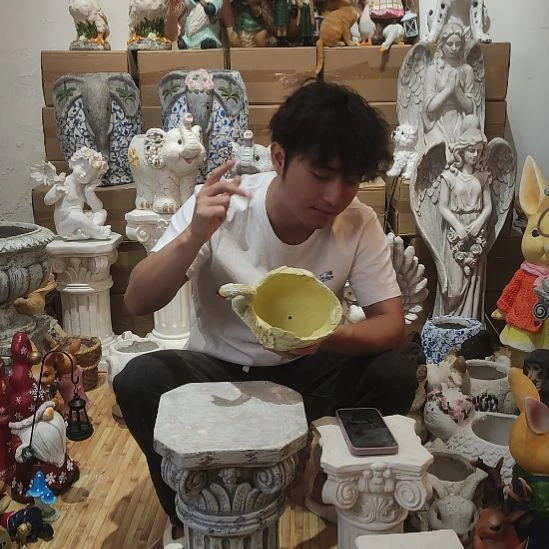 合成树脂天鹅花盆