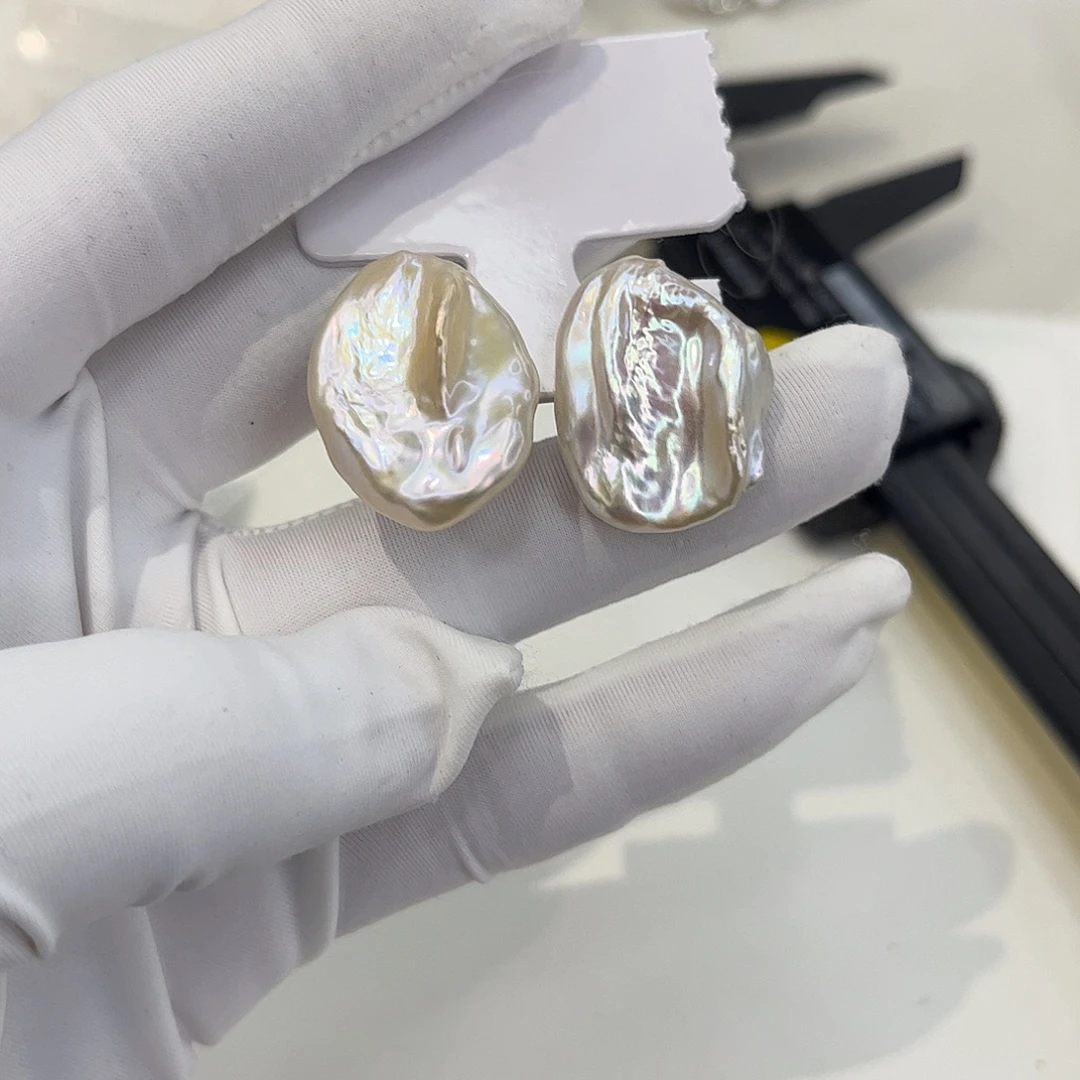 银S925镶嵌耳饰淡水珍珠