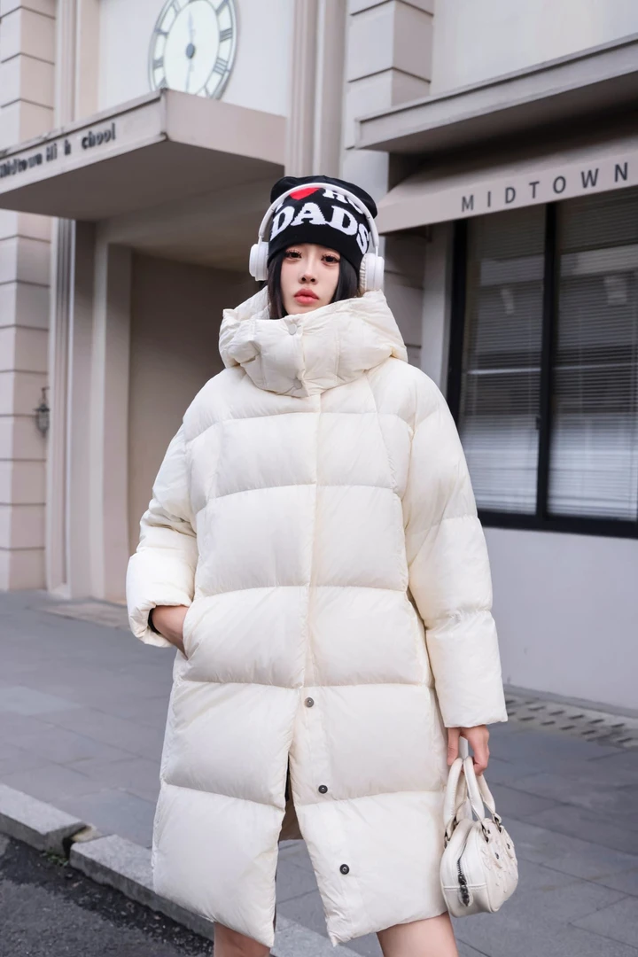 ANYUMO/安妤茉8006白鸭绒连帽中长款羽绒服蓬松保暖时尚女