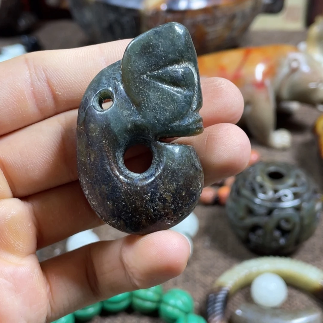 和田玉未镶嵌吊坠(不含链)
