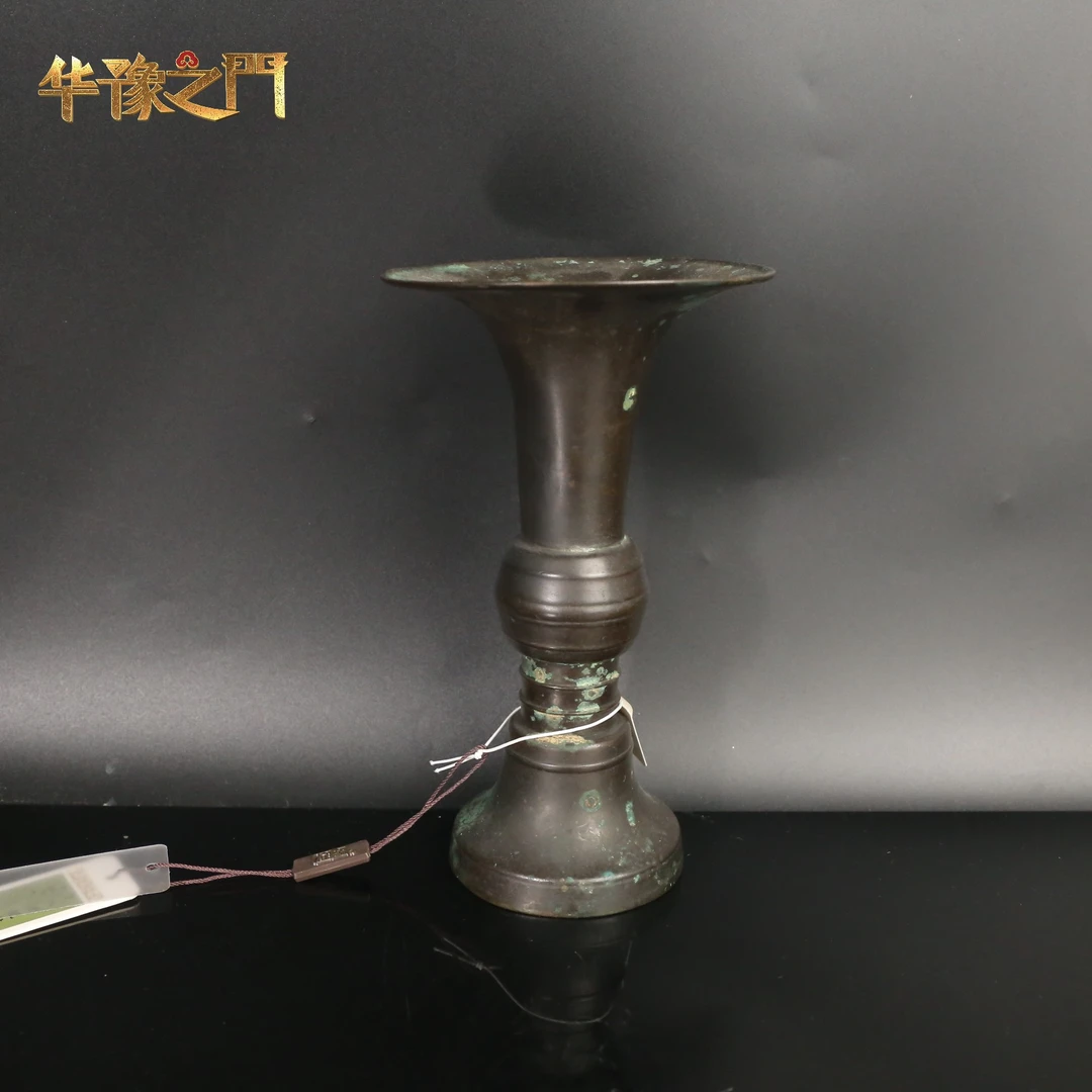 十八世纪弦纹铜花觚【华豫之门】TMSY2411213033