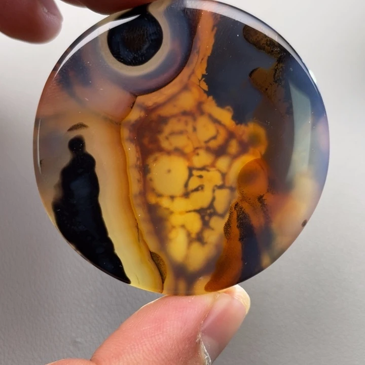 玛瑙/玉髓颈饰未镶嵌穿**空