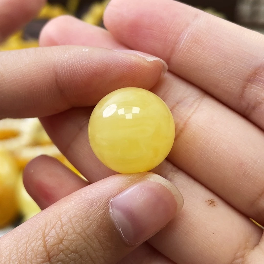 裸石琥珀未镶嵌瑕疵圆珠17.2mm
