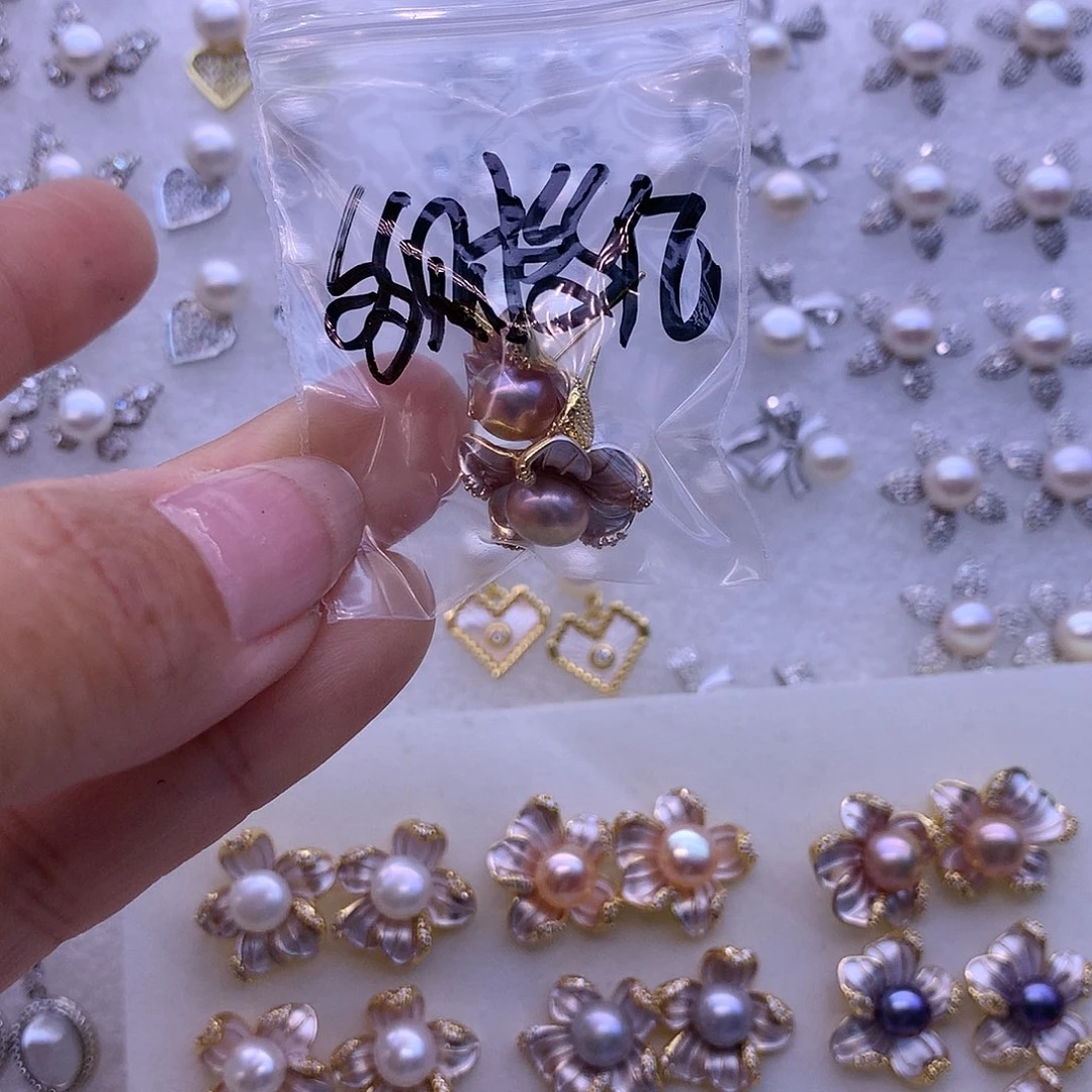 淡水珍珠耳饰合金