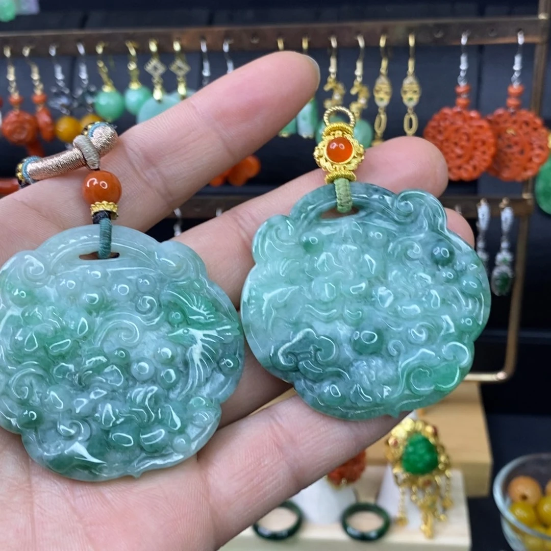 颈饰未镶嵌翡翠吊坠