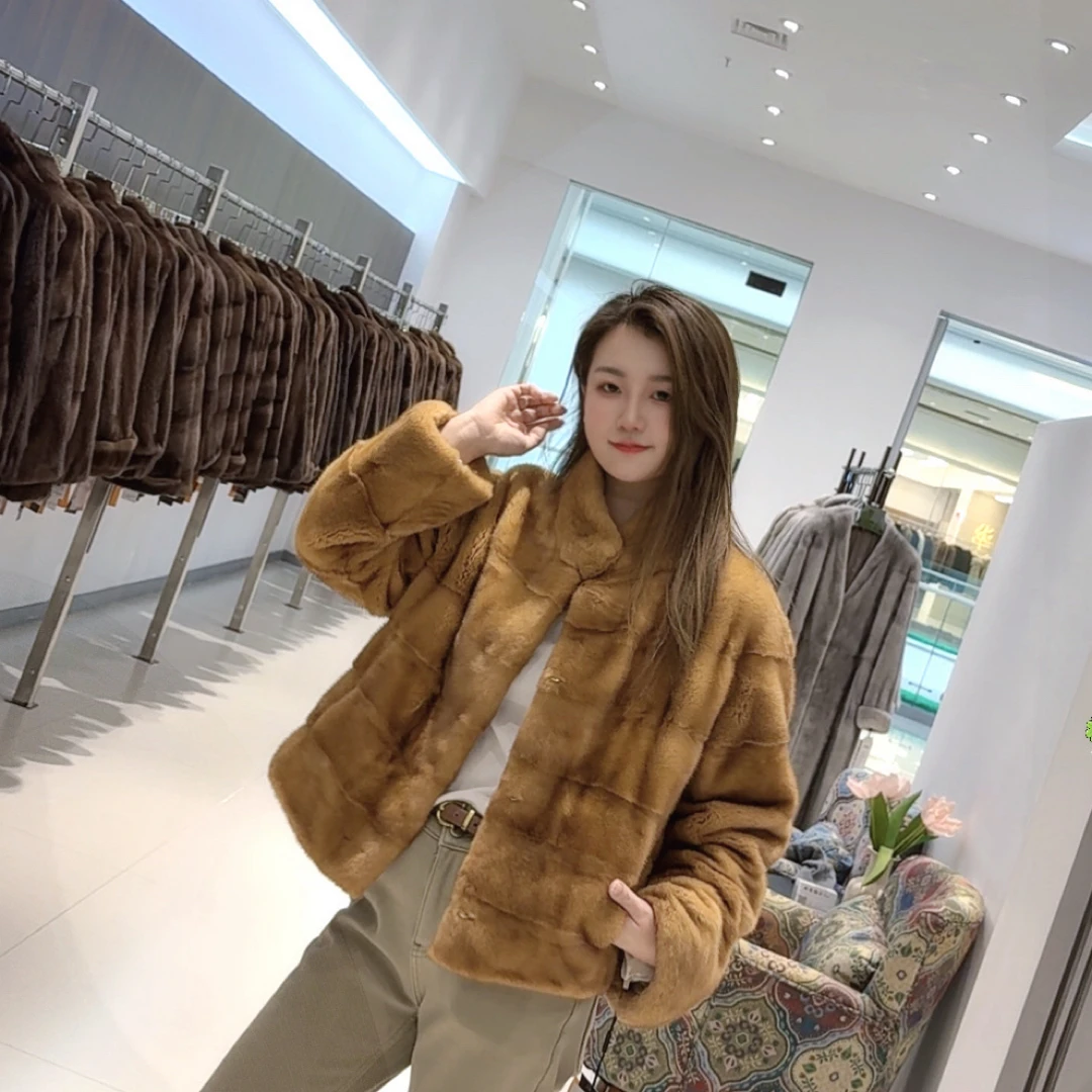 55长鎏金整貂冬季休闲短款立领横排工艺水貂皮草女外套