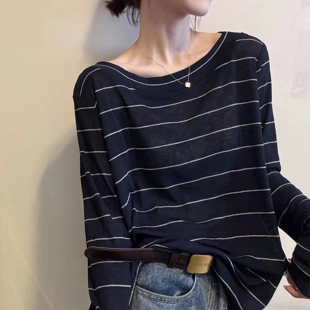 藏青色条纹长袖T恤女2025早秋新款斜肩设计感微透面膜打底衫上衣