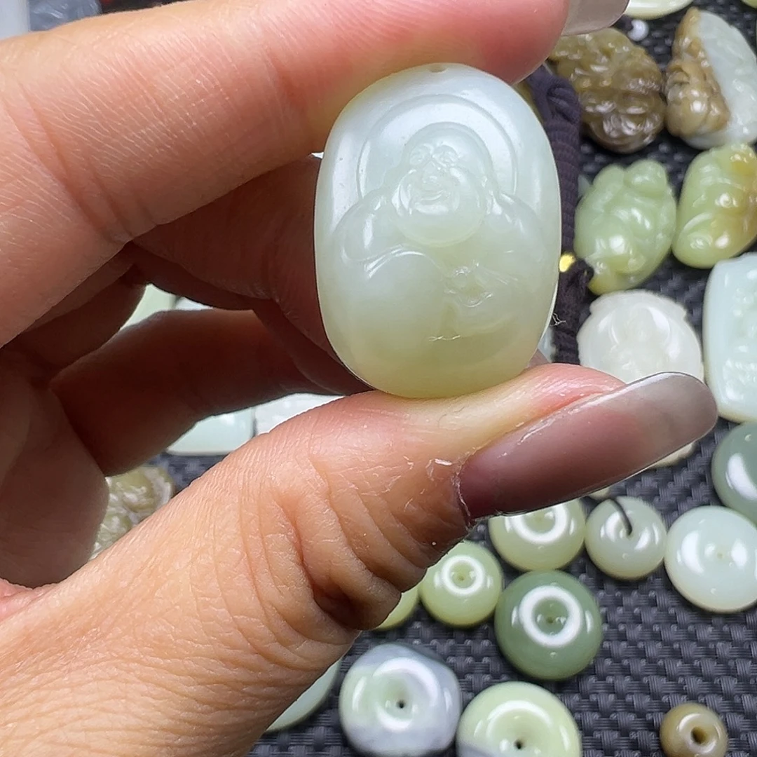 和田玉未镶嵌吊坠(不含链)清货价，不退不换，卡26.6