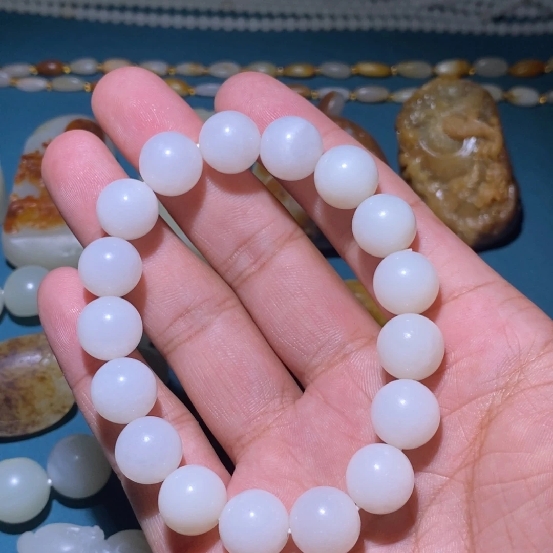 ****转和田玉未镶嵌挂件