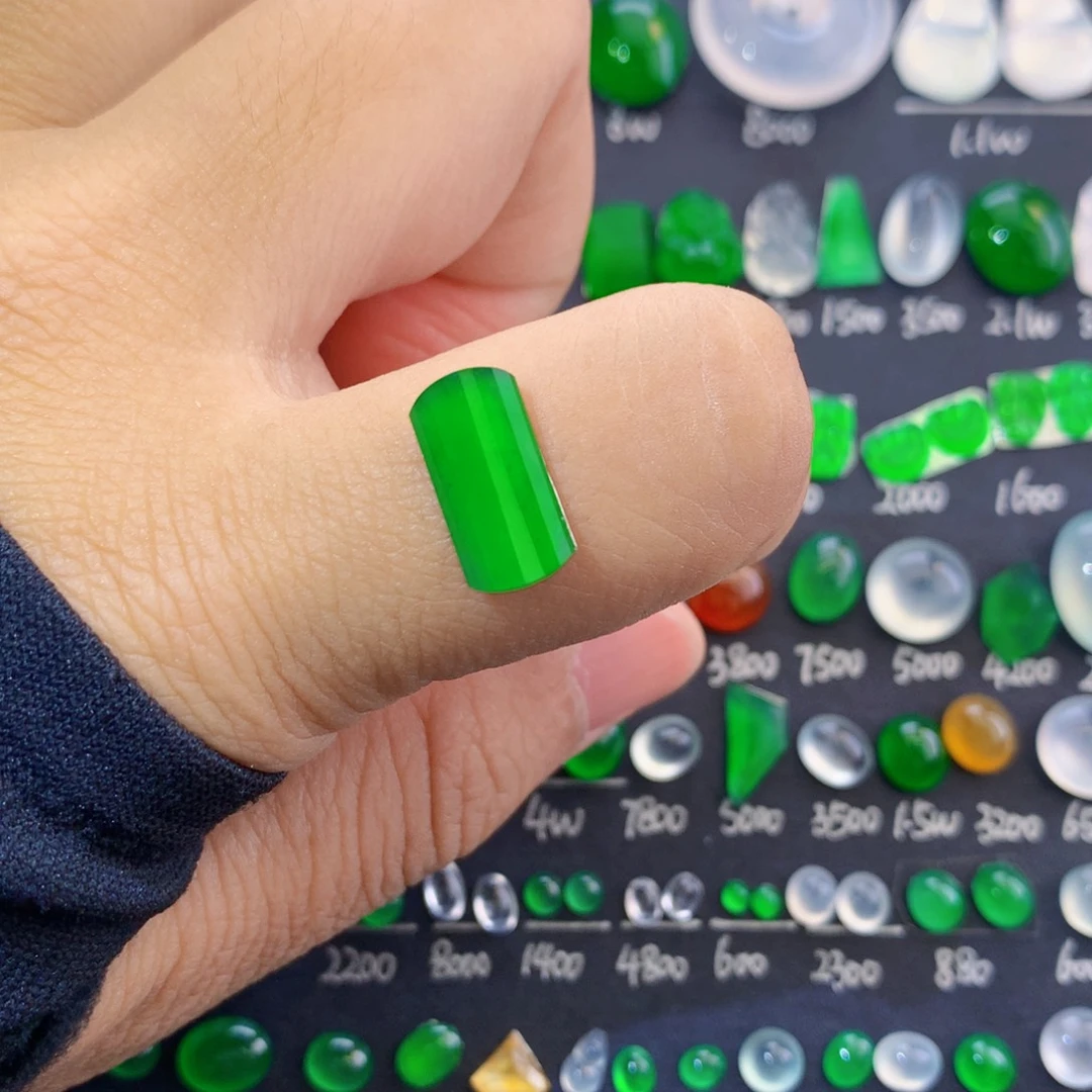 翡翠未镶嵌颈饰天然翡翠玉石马鞍